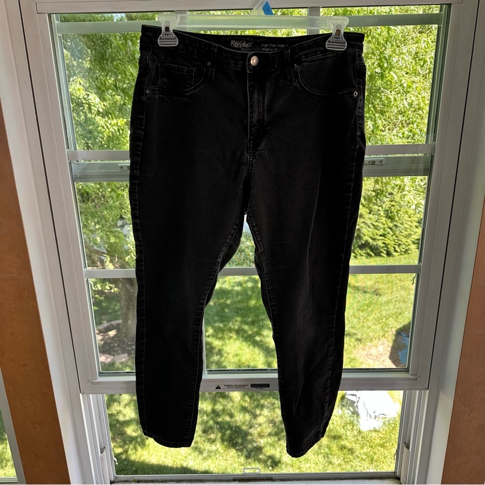 Black High Waisted Jeans